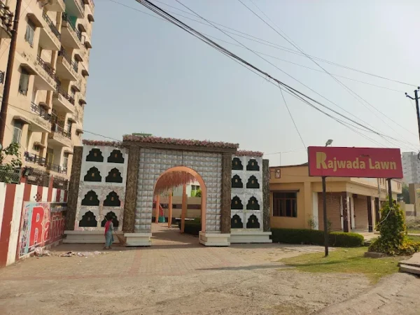 Rajwada Lawn