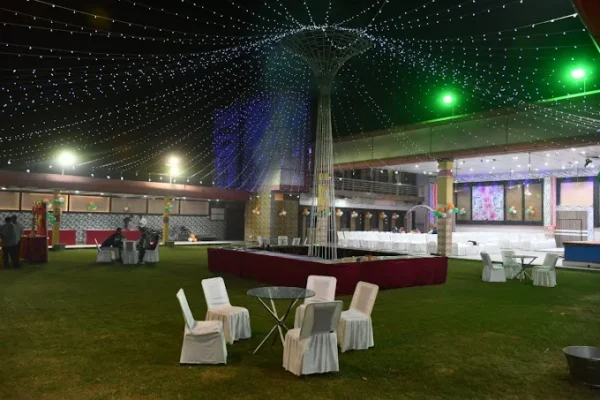 Avantika Lawn