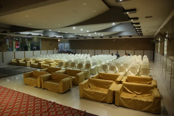 RAGHUSHEELA GUEST HOUSE - Image 2