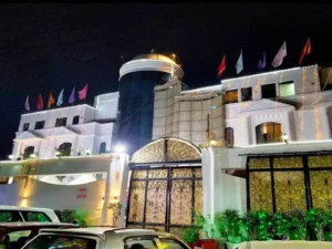 Hotel Mandakini Royale & Lawn