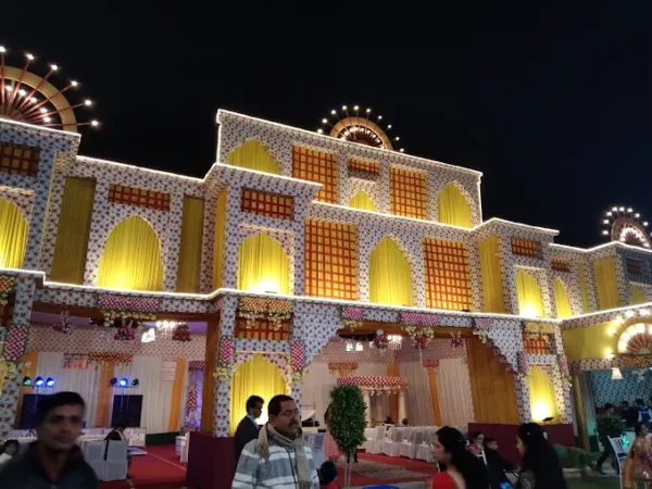 Kanha upvan lawn