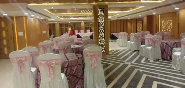The JS Residency Hotel Kanpur - Image 2