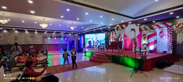 Golden Palace - Image 4