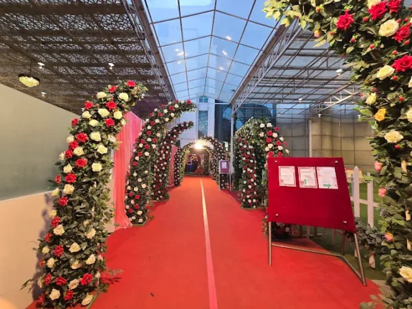 Hotel Mandakini Royale & Lawn - Image 2