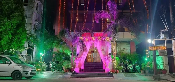 Hotel Amanda - Rooms & Banquet