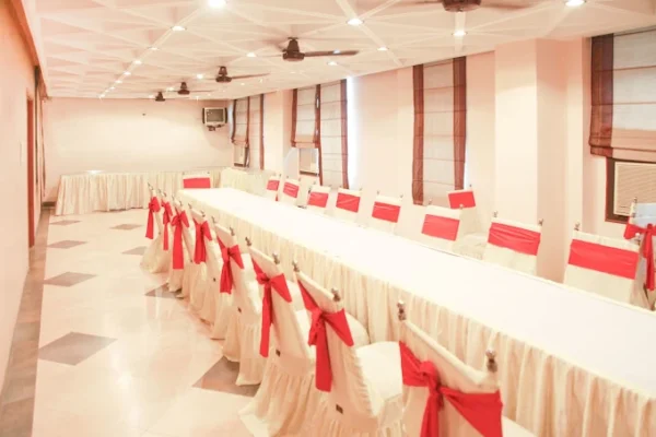 Hotel Swagat & Lawn - Image 4