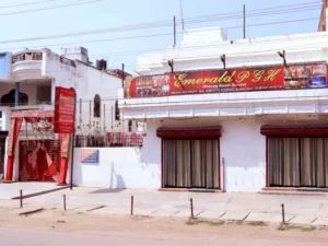 Emerald P G H Prayag Guest House