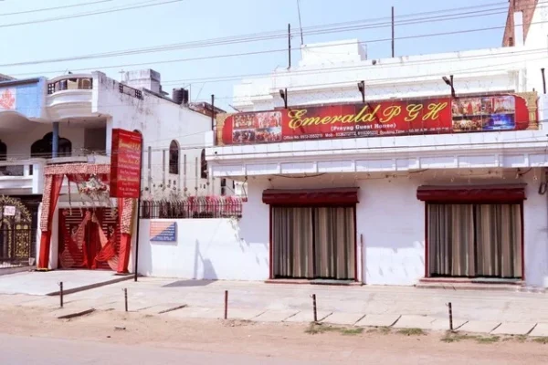 Emerald P G H Prayag Guest House