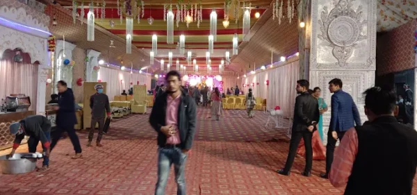 Pandit Sahdev Prasad Guest House - Image 4