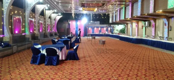 The Gagan Plaza Hotel - Image 5