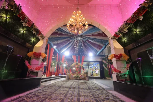 Royal Palace Marriage Lawn - Image 5