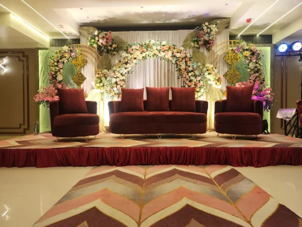 Hotel Majestic Grand - Image 6
