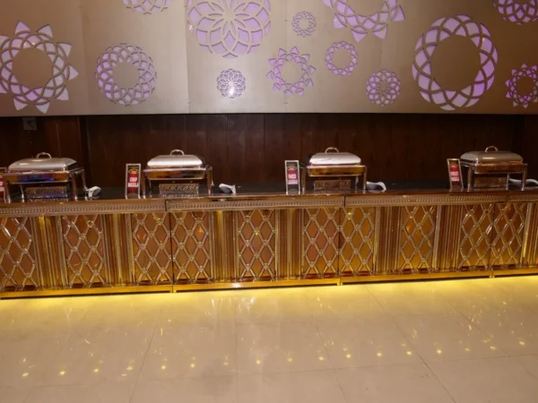 Golden Palace - Image 8