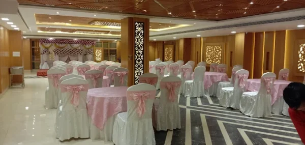 The JS Residency Hotel Kanpur - Image 6