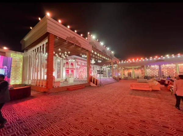 Moti Mahal Lawn