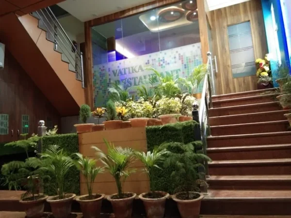 Hotel Parag Inn - Image 6