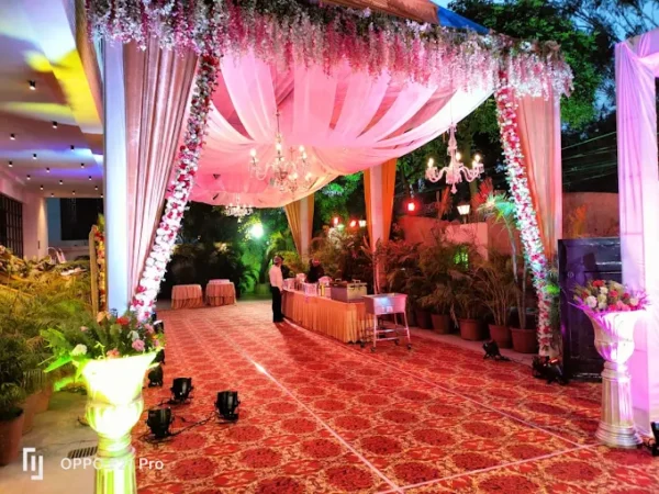 Hotel Golden Orchid - Image 7