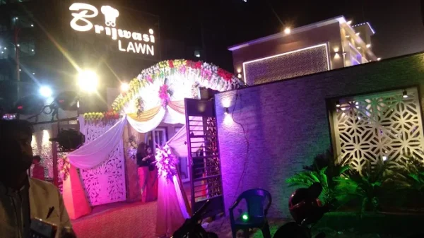 BRIJWASI LAWN