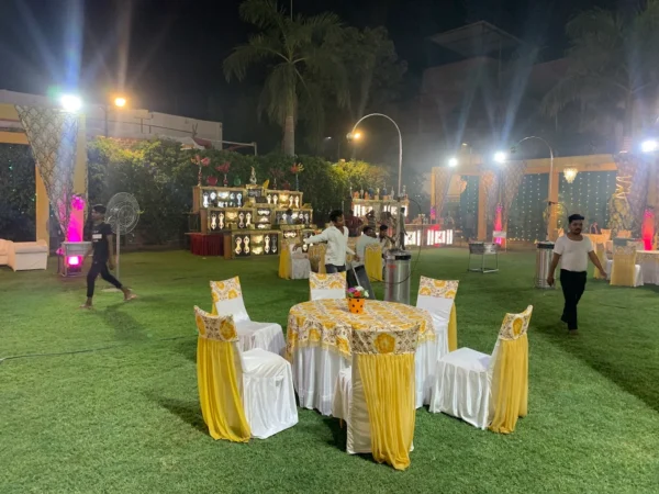 The Four Seasons  Party Lawn - Image 4