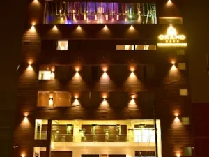 Hotel SS Grandeur