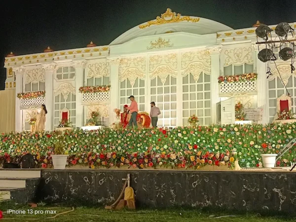 The Benares Lawn and Banquet - Image 3