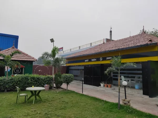 Kaveri Restaurant & Upavan - Image 3
